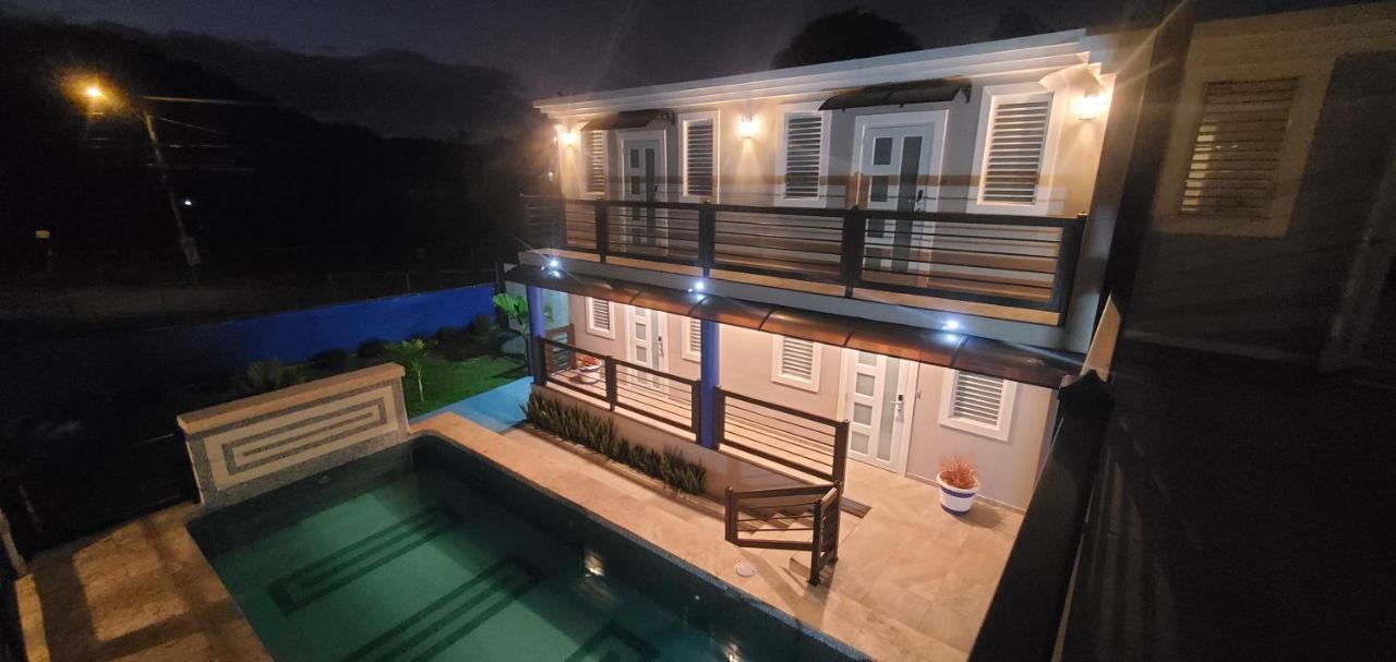 2 Palmas Str Hotel Aguadilla Ngoại thất bức ảnh